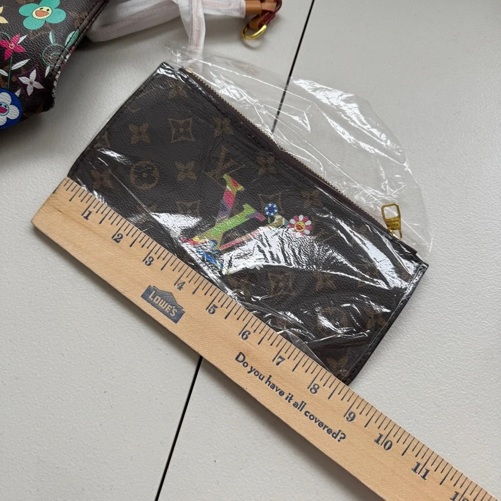 Big brown tote with flowers and matching pouch nwt - Picture 11 of 11